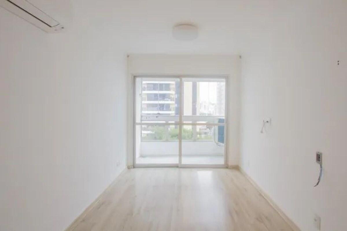 Flat/Kitinet/Loft/Studio com 1 quarto, foto 1