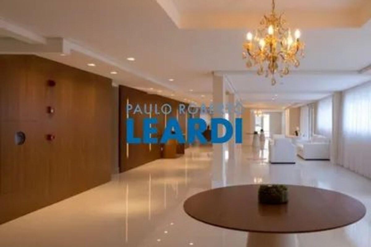 Apartamento com 4 quartos, foto 1