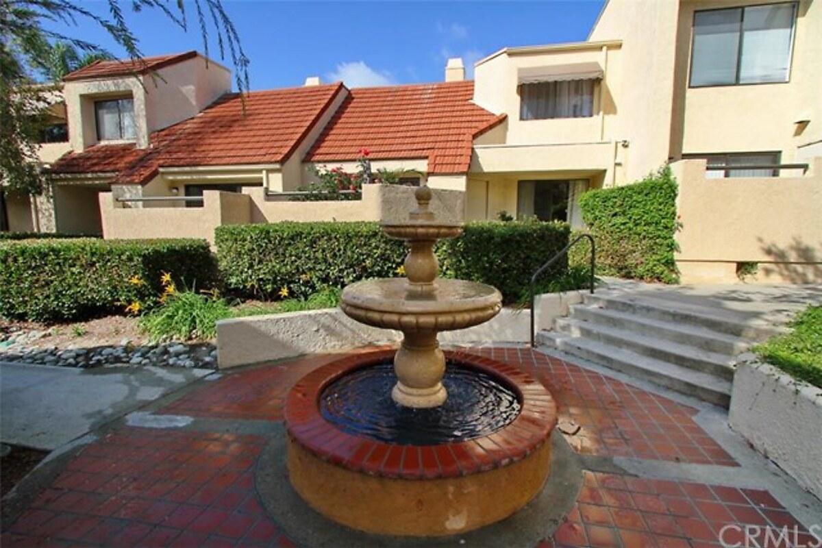 Casa com 4 quartos, foto 1