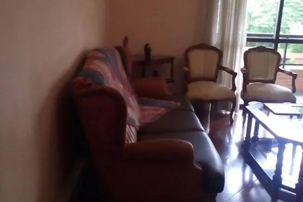 Apartamento com 4 quartos, foto 1