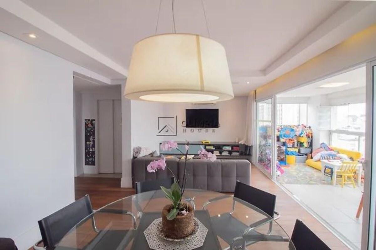 Apartamento com 4 quartos, foto 1