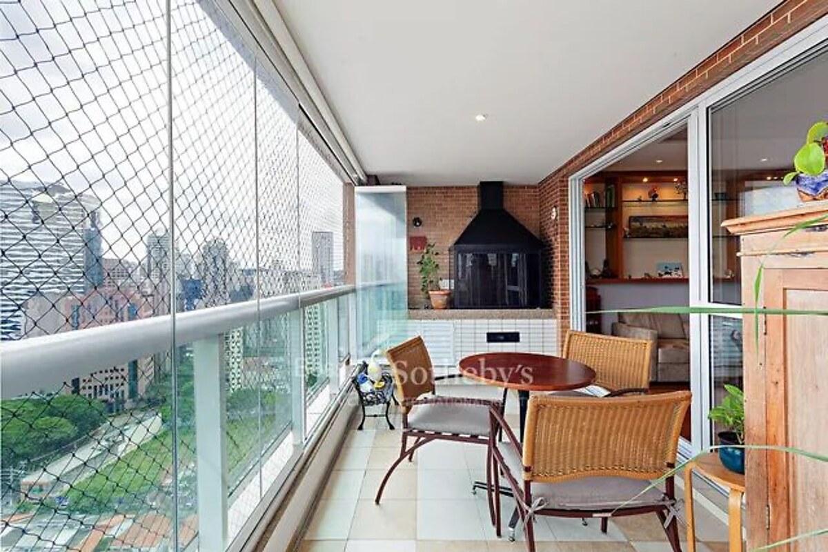 Apartamento com 4 quartos, foto 1