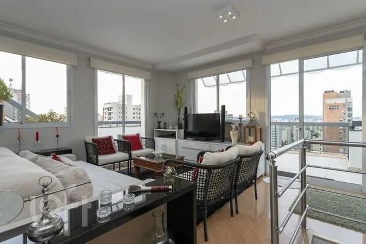 Apartamento com 1 quarto, foto 1