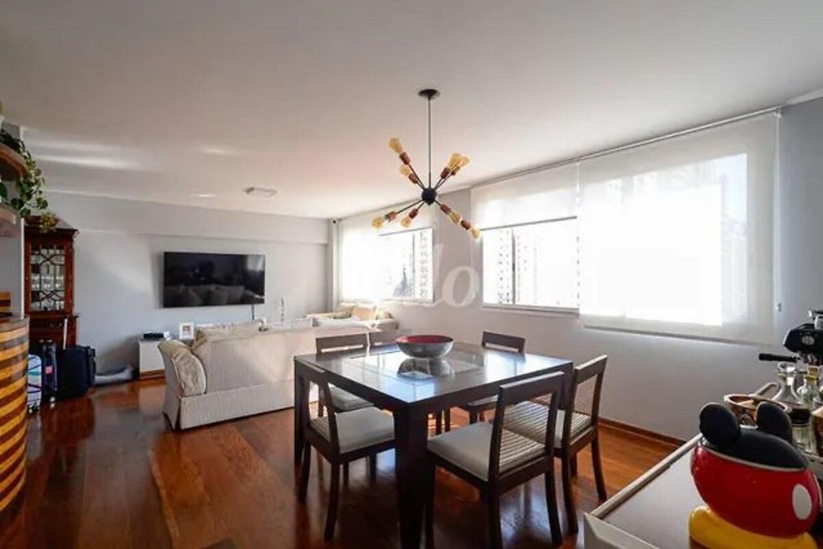 Apartamento com 4 quartos, foto 1
