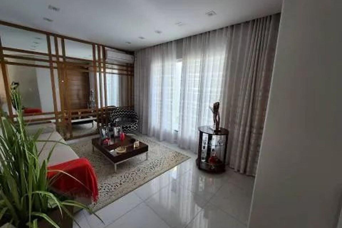 Apartamento com 4 quartos, foto 1