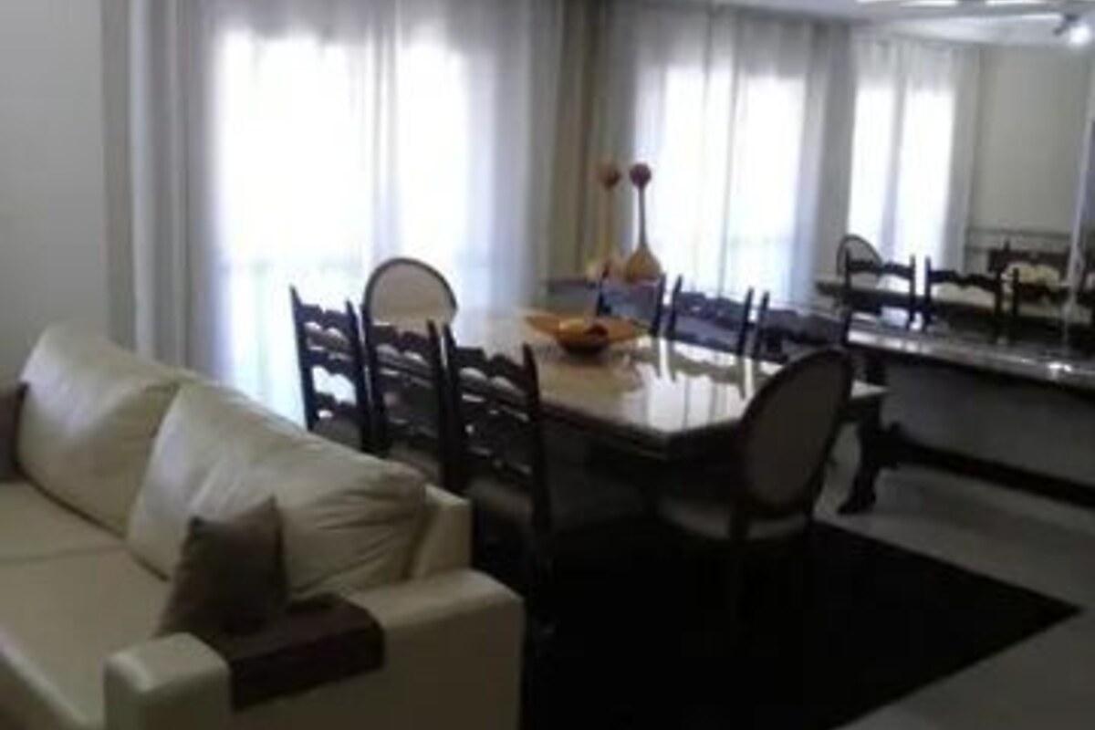 Apartamento com 4 quartos, foto 1