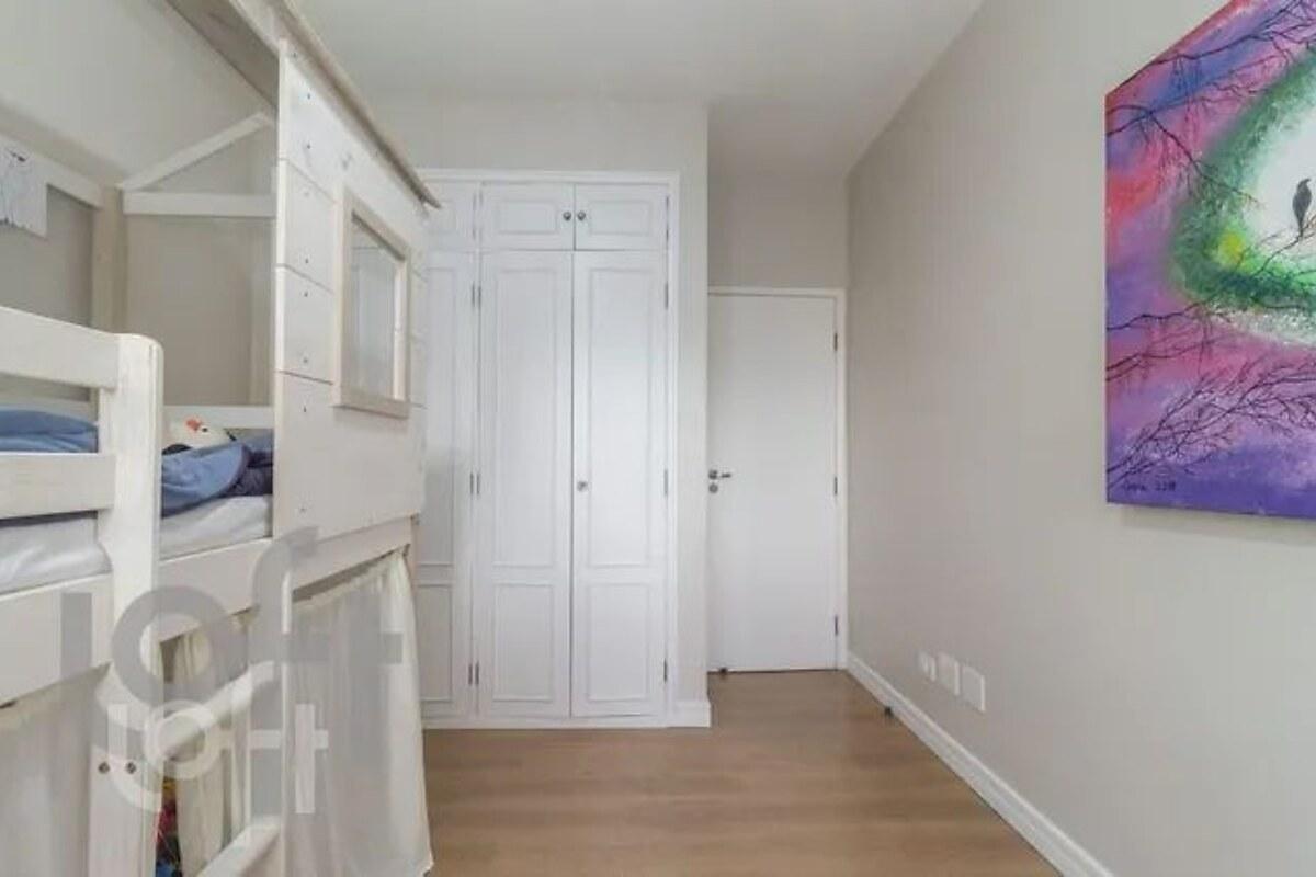 Apartamento com 4 quartos, foto 1