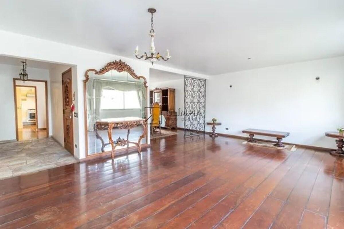 Apartamento com 4 quartos, foto 1