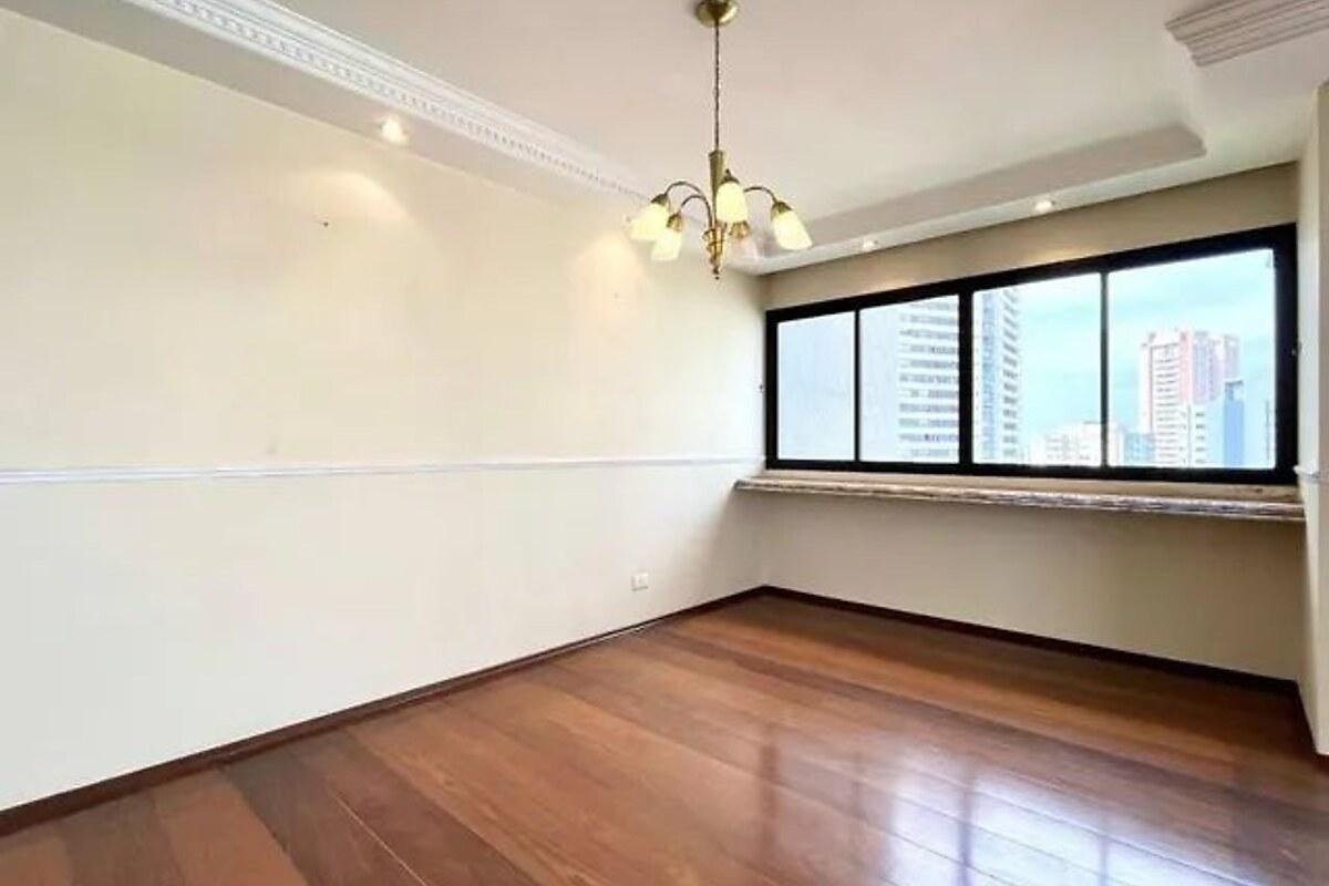Apartamento com 4 quartos, foto 1
