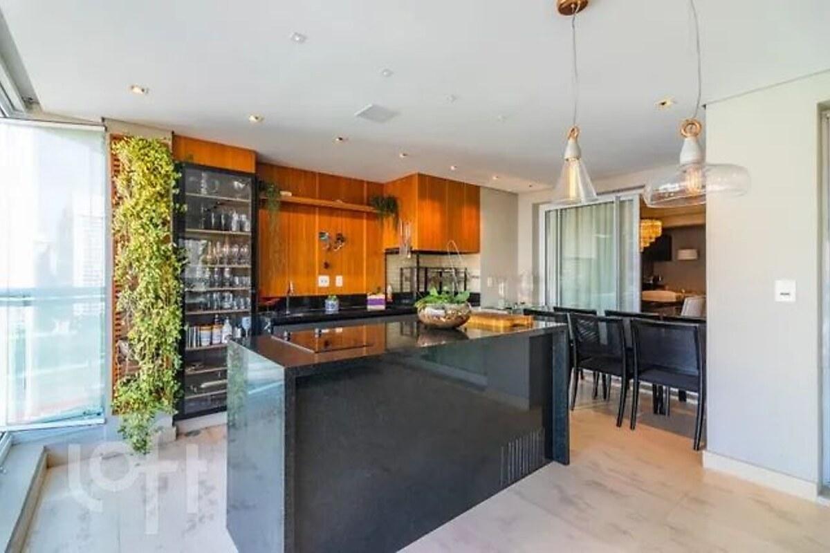 Apartamento com 4 quartos, foto 1