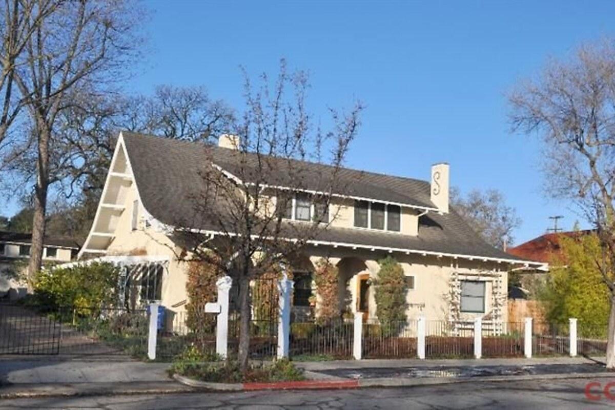 Casa com 5 quartos, foto 1