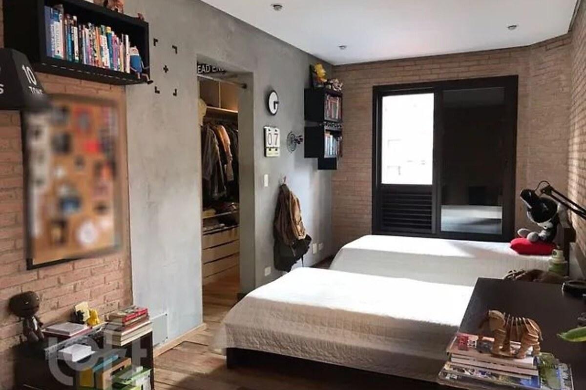 Apartamento com 4 quartos, foto 1
